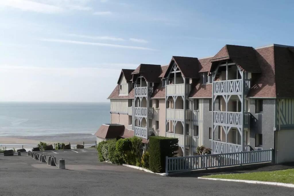 Appartement 4 Pers - Vue Mer トルヴィル＝シュル＝メール エクステリア 写真